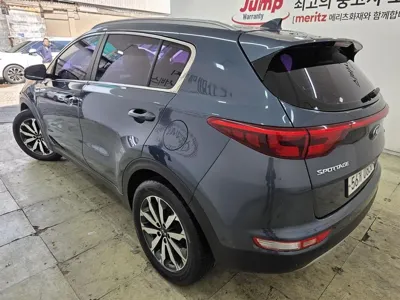 Kia Sportage 2016, 127259 км, за 9900000 KRW - фото 6
