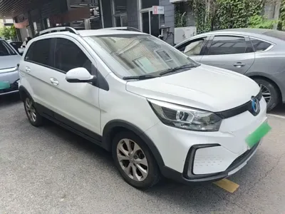 BAIC New Energy EC5 2020, 88800 км, за 34600 CNY