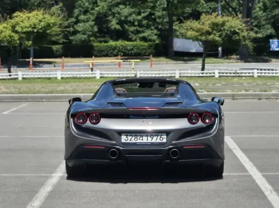 Ferrari F8 2021, 5000 км, за 375000000 KRW