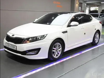 Kia K5 · 2013 год