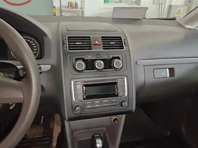 Volkswagen Touran 2015, 117800 км, за 38000 CNY - фото 13