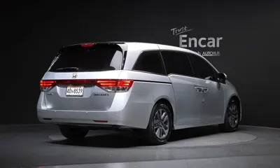 Honda Odyssey 2014, 182504 км, за 7500000 KRW