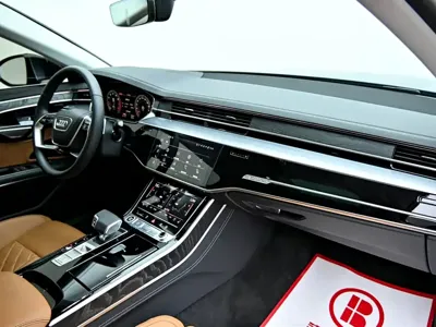 Audi A8 2025, 7500 км, за 569000 CNY - фото 16