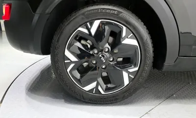 Kia Niro 2024, 23402 км, за 28100000 KRW - фото 5