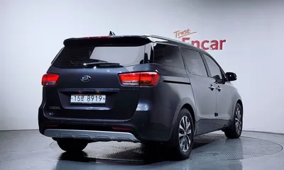 Kia Canival 2016, 129265 км, за 8600000 KRW - фото 2