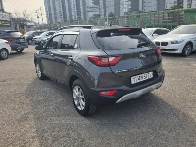 Kia Stonic 2018, 82039 км, за 9500000 KRW - фото 7