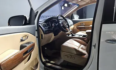 Kia Canival 2017, 140736 км, за 14900000 KRW - фото 10