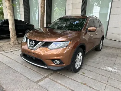 Nissan X-Trail · 2015 год