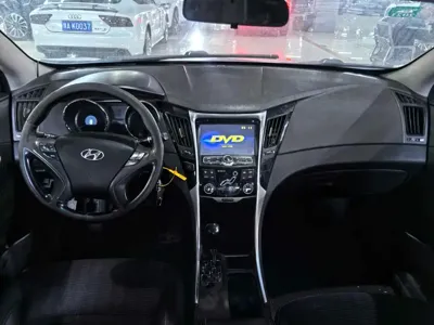 Hyundai Sonata 2014, 164000 км, за 17900 CNY - фото 6