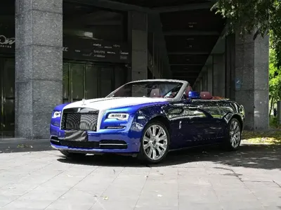 Rolls-Royce Dawn · 2018 год