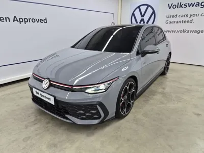 Volkswagen Golf · 2025 год