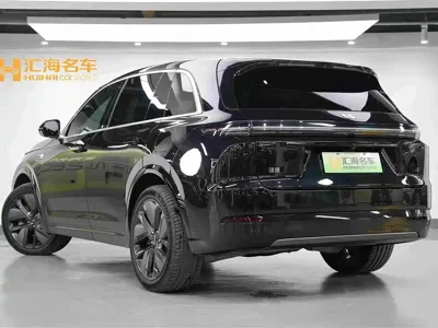 Li Auto Li L7 2026, 15300 км, за 261800 CNY
