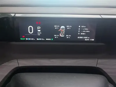 GAC Motor 传祺E8 PHEV 2024, 91100 км, за 128000 CNY - фото 14
