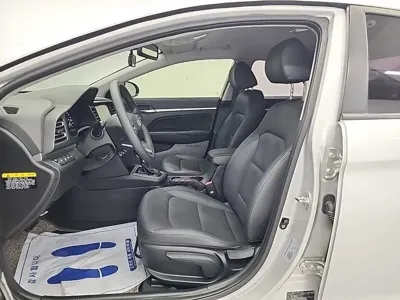 Hyundai Avante 2019, 81945 км, за 11900000 KRW - фото 11