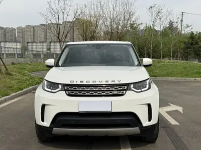 Land Rover Discovery 2018, 120000 км, за 198800 CNY