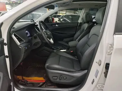 Hyundai Tucson 2018, 91800 км, за 46600 CNY - фото 15