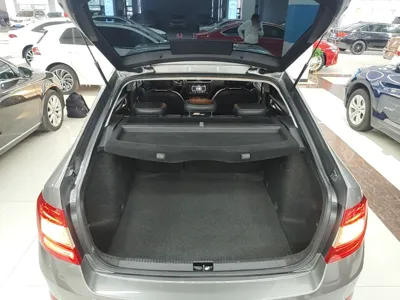 Skoda Octavia 2017, 99200 км, за 50197.09 CNY - фото 22