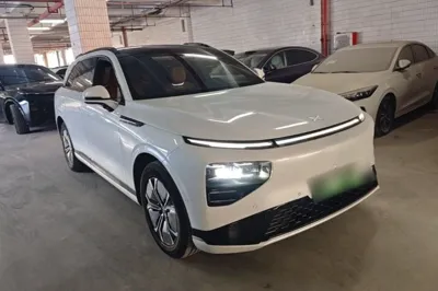 Xpeng G9 2022, 77800 км, за 167183.37 CNY