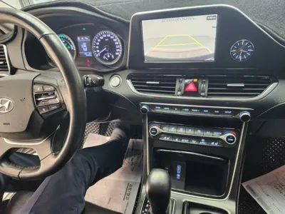 Hyundai Grandeur 2019, 186950 км, за 10500000 KRW - фото 10