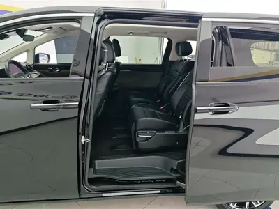 GAC Motor Trumpchi E8 2025, 27900 км, за 139800 CNY - фото 11