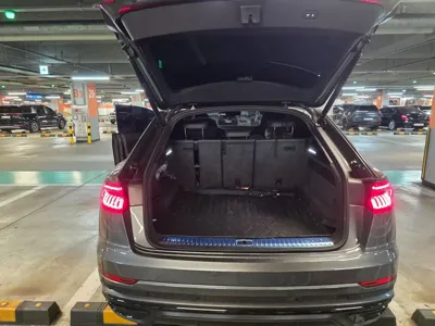 Audi Q8 2022, 53000 км, за 49970000 KRW