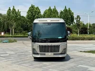 Hongqi 红旗金葵花国悦 2025, 14000 км, за 699000 CNY
