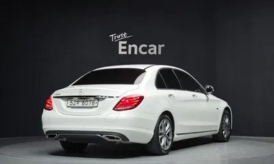Mercedes-Benz C-Class 2018, 23137 км, за 22300000 KRW - фото 2