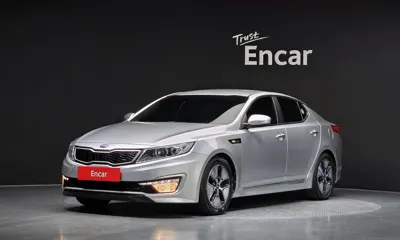 Kia K5 · 2013 год