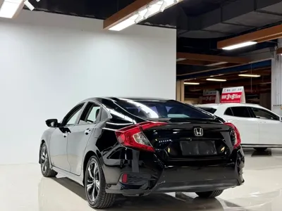 Honda Civic 2017, 130000 км, за 45800 CNY - фото 6