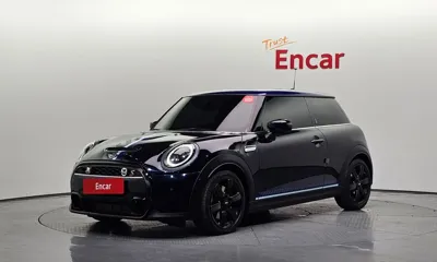 MINI Cooper · 2022 год