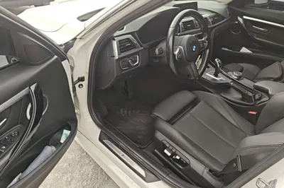 BMW 3 Series 2019, 104300 км, за 111065.22 CNY - фото 19