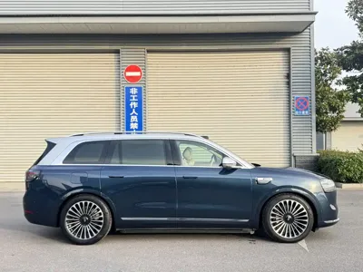 AITO 问界 AITO M9 2025, 23000 км, за 403800 CNY