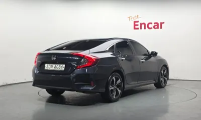 Honda Civic 2017, 62805 км, за 12800000 KRW