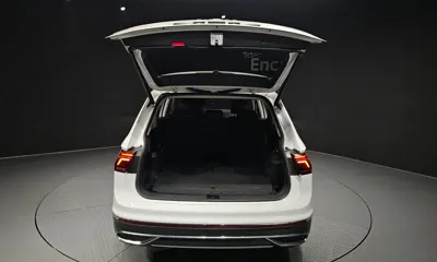 Volkswagen Tiguan 2022, 20976 км, за 28300000 KRW - фото 20