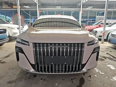 Roewe 荣威M7 DMH 2025, 7400 км, за 75700 CNY