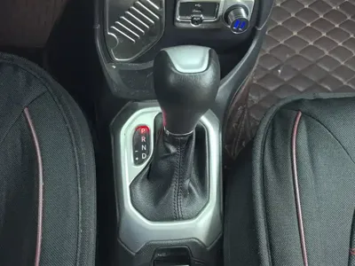 Jeep Renegade 2017, 65500 км, за 26500 CNY - фото 16