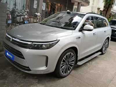 AITO 问界 AITO M7 · 2024 год