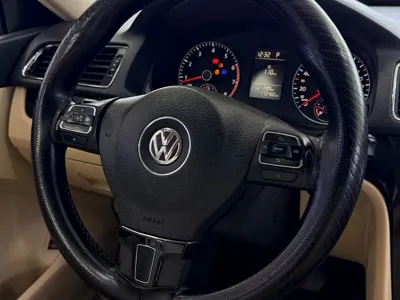 Volkswagen Passat 2015, 165000 км, за 24800 CNY - фото 16