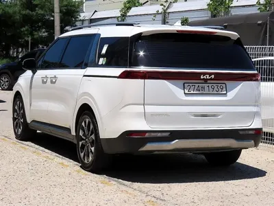 Kia Canival 2023, 57404 км, за 29300000 KRW