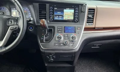 Toyota Sienna 2018, 114290 км, за 22000000 KRW - фото 13