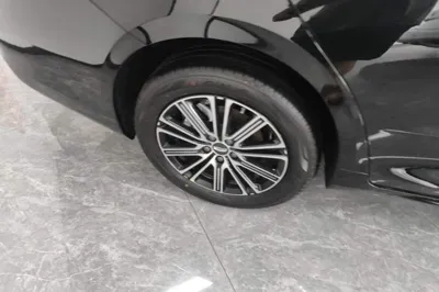 Geely Auto Preface 2026, 100 км, за 105756.01 CNY - фото 11