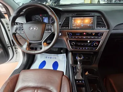 Hyundai Sonata 2017, 72592 км, за 12500000 KRW - фото 7