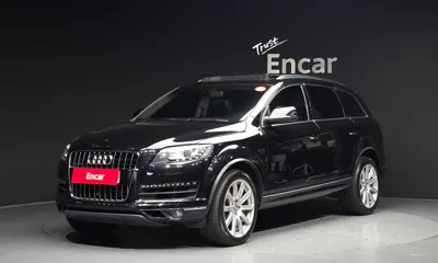 Audi Q7 · 2015 год