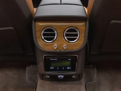 Bentley Bentayga 2025, 7212 км, за 275000000 KRW - фото 6