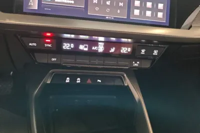 Audi A3 2021, 24500 км, за 106401.82 CNY