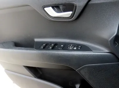 Kia Stonic 2018, 98446 км, за 8690000 KRW - фото 11