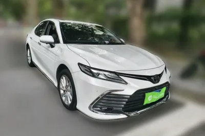 Toyota Camry 2023, 63600 км, за 145571.71 CNY