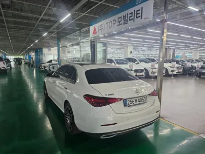 Mercedes-Benz C-Class 2024, 31740 км, за 41300000 KRW