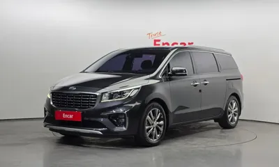 Kia Canival · 2019 год