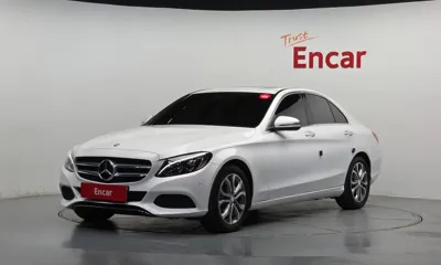 Mercedes-Benz C-Class · 2017 год